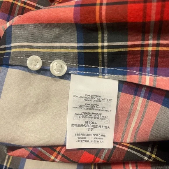 J.Crew Size 4. Plaid button down shirt. red/green/white. EXCELLENT CONDITION - Picture 12 of 13